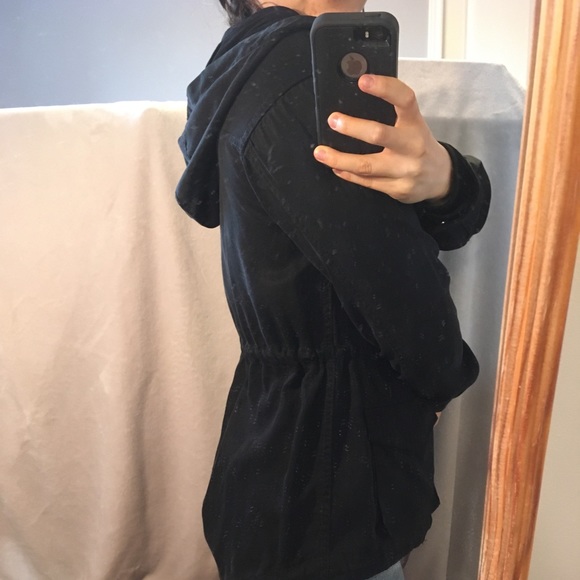 Black Aritzia Jacket - Picture 4 of 7